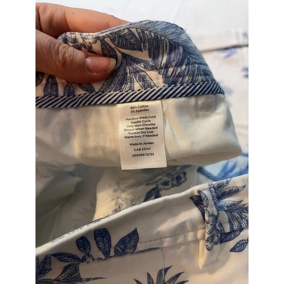 Talbots Womens White Blue Floral Relaxed Chino Pants Sz 4 Coastal NWT Spring - Picture 5 of 7
